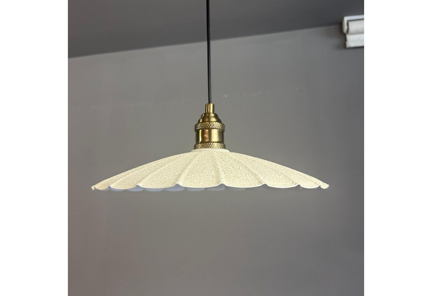 Bamyum Pendelleuchte Pendelleuchte Risso Metall Ø34cm, Modern Hängelampe, ohne Leuchtmittel Bamyum Pendelleuchte Pendelleuchte Risso Metall Ø34cm, Modern Hängelampe, ohne Leuchtmittel von Bamyum