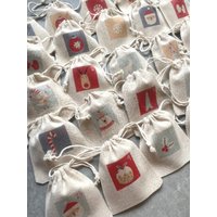 Adventskalender Und/Oder Aufbewahrungsbeutel 24 Zeitlose, Traditionelle Und Zauberhafte Countdown-Beutel Für Weihnachten Im Dezember Adventskalender Und/Oder Aufbewahrungsbeutel 24 Zeitlose, Traditionelle Und Zauberhafte Countdown-Beutel Für Weihnachten Im Dezember von Banasah