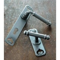 Lisabon - Schmiedeeisen Türgriff Kollektion/ Wrought Iron Door Handle Collection von BanaterEisen