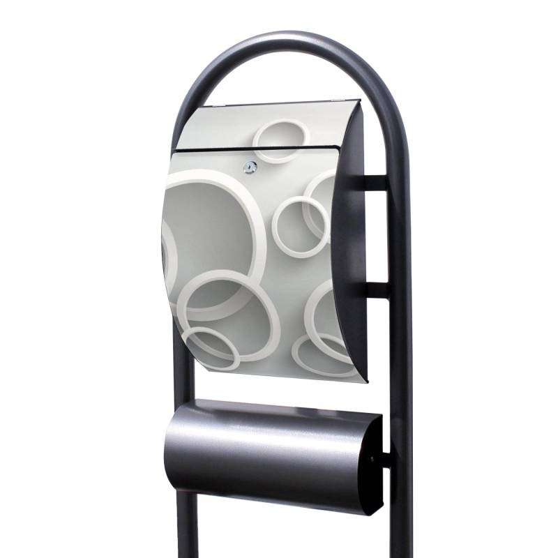 Banjado Standbriefkasten Hammerschlag Optik Größe 150x47x22cm Postkasten Freistehend Mit Zeitungsfach Motiv Weiße Ringe von Banjado
