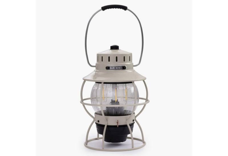 Barebones Laterne Camping Laterne Railroad Retro Lampe Dimmbar, Metall Glas USB Akku LED von Barebones