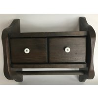 Handgefertigter Holzküchen-Wandschrank Mit Gewürzschublade Handtuchhalter Vintage 13, 5 "L von BargainSeekersIntl