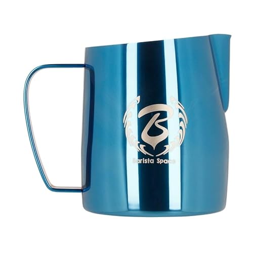 Barista Space Polished Silver Milk Jug optimal für Latte Art mit präziser Ausgusstülle, leicht und handlich, empfohlen von Weltmeistern – silverBlue - 450ml von Barista Space