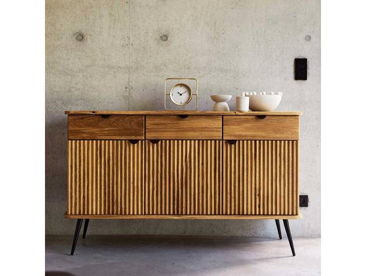 Esszimmersideboard massiv Wildeiche mit drei Schubladen Soft Close von Basilicana