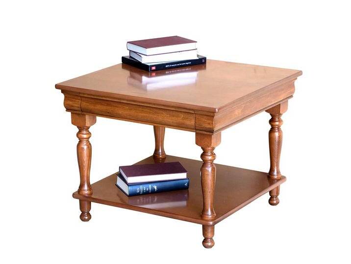 Klassischer Holz Sofatisch in Nussbaumfarben furniert lackiert von Basilicana