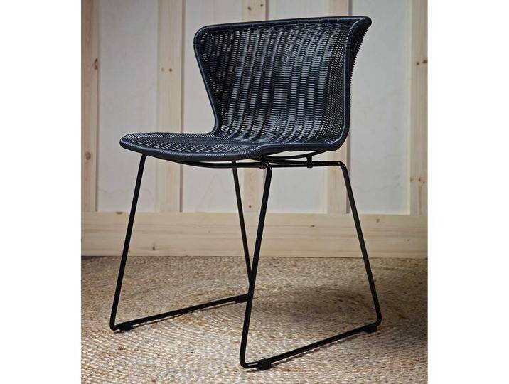 Kunstrattan Stühle in Schwarz Bügelgestell aus Metall (2er Set) von Basilicana
