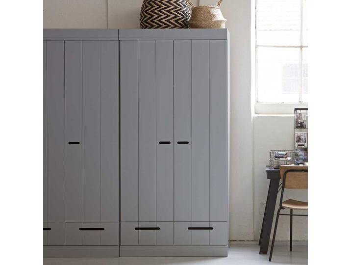 Schlafzimmerschrank im skandinavischem Design Hellgrau Schlafzimmerschrank im skandinavischem Design Hellgrau von Basilicana