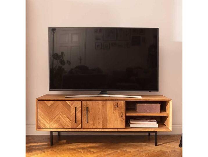 TV Lowboard mit Türen aus Wildeiche Massivholz Skandi Design TV Lowboard mit Türen aus Wildeiche Massivholz Skandi Design von Basilicana