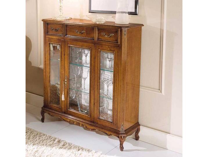 Vitrine im italienischen Design Nussbaumfarben von Basilicana