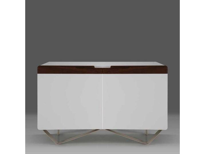 Wohnzimmer Kommode in Weiß Nussbaumfarben Wohnzimmer Kommode in Weiß Nussbaumfarben von Basilicana