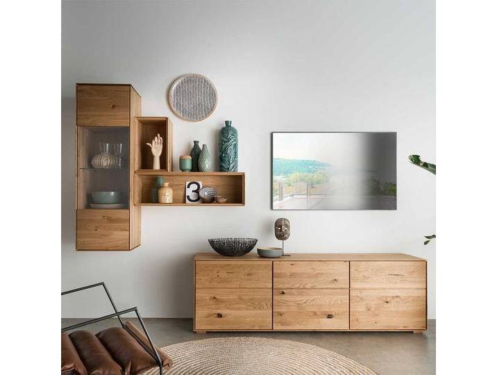 Wohnzimmeranbauwand aus Wildeiche Massivholz geölt (vierteilig) von Basilicana