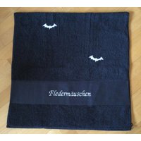 Gothic Duschtuch Fledermäuschen von BatcaveDesignShop