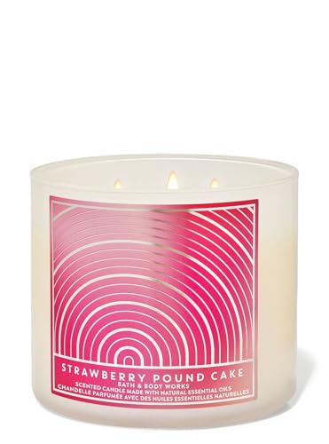 Bath and Body Works White Barn Kerze mit 3 Dochten und ätherischen Ölen, 411 ml, 2021 Kerndüfte (Erdbeer-Pfund-Kuchen) von Bath & Body Works