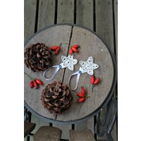 Weiße Leinen Gehäkelte Sterne Weihnachtsdekor Schneeflocken, Die Hängenden Girlanden Dekorationen Auf Flashe Weiß-Geschenk-Verpackung Weiße Leinen Gehäkelte Sterne Weihnachtsdekor Schneeflocken, Die Hängenden Girlanden Dekorationen Auf Flashe Weiß-Geschenk-Verpackung von BathroomShop