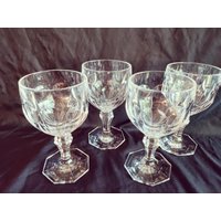 Das 4Er-Set Orly By Towleheavy Crystal Ist Ein Atemberaubendes Kristallweinglas Von Towle Die Perfekte Ergänzung Zu Ihrer Barkollektion von BaublesBowsToo