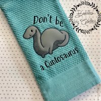 Dont Be A Cuntosaurus Geschirrtuch | Witziges Handtuch Dont Be A Cuntosaurus Geschirrtuch | Witziges Handtuch von BaublesByAshley