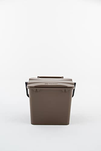 BAUER Komposteimer | Biomülleimer | Kompostbehälter | Küchenabfallbehälter | 7 L | 25 x 25 x 20 mm | Braun | Mit Deckel und Henkel | Geruchsdicht & Abwaschbar | Für alltäglichen Biomüll BAUER Komposteimer | Biomülleimer | Kompostbehälter | Küchenabfallbehälter | 7 L | 25 x 25 x 20 mm | Braun | Mit Deckel und Henkel | Geruchsdicht & Abwaschbar | Für alltäglichen Biomüll von Bauer