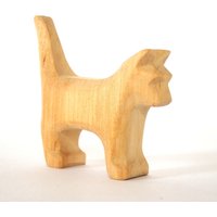 Süße, Kleine Katze, Handgeschnitzte Holztiere von Baumstammbuch