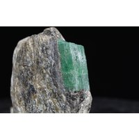 Seltene Rarität , Grüner Smaragd Auf Biotitschiefermatrix Smaragdstufe Habachtal Österreich At 39, 5 X 28, 2 8, 5 Mm von BavariGemArt