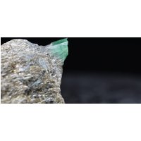 Seltene Rarität , Hellgrüner Smaragd Auf Biotitschiefermatrix Smaragdstufe Habachtal Österreich At 23, 0 X 25, 6 10, 4 Mm von BavariGemArt