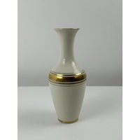 Vase Goldrand Seltmann Qualitätsporzellan Keramik Gold Weiß Einrichtung Chateaucore Dekoration Art Déco Hauseinrichtung Blumenvase Goldweiß Vase Goldrand Seltmann Qualitätsporzellan Keramik Gold Weiß Einrichtung Chateaucore Dekoration Art Déco Hauseinrichtung Blumenvase Goldweiß von BavarianHeritage