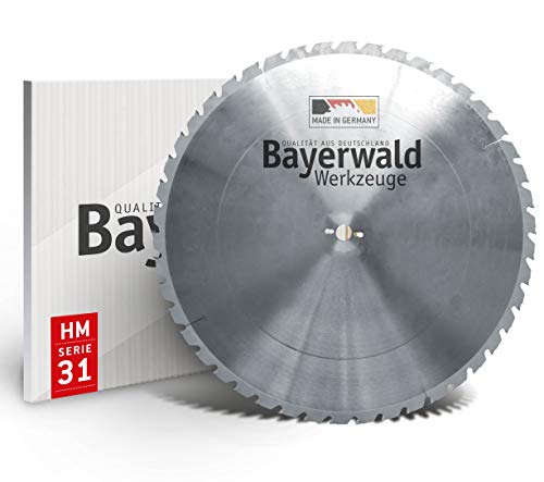 Bayerwald - HM Kreissägeblatt - Ø 700 mm x 4,2 mm x 30 mm | Flachzahn mit Fase (46 Zähne) | Kombinebenlöcher |"NAGELFEST" für extremen Einsatz auf Baustellen von QUALITÄT AUS DEUTSCHLAND Bayerwald Werkzeuge
