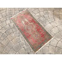 Kleiner Vintage Oushak Teppich Rustikale Bodenmatte | 40x90 cm Kleiner Vintage Oushak Teppich Rustikale Bodenmatte | 40x90 cm von Bayramcraft