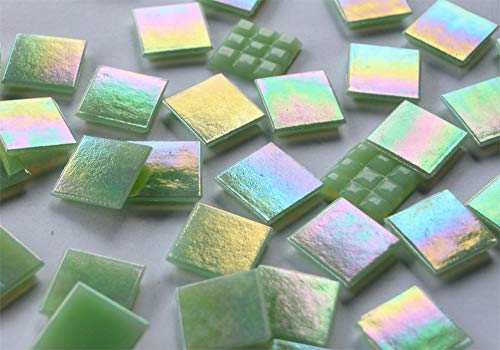 50 Stück Glas Mosaiksteine Hellgrün 2x2cm mit Regenbogenschimmer ca. 145g, Perlmutt Effekt von Bazare Masud e.K.
