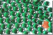 70g Mini Glasnuggets 10-12mm Muggelsteine ca. 50 Stück Glassteine Dekosteine (Grün transparent) von Bazare Masud e.K.