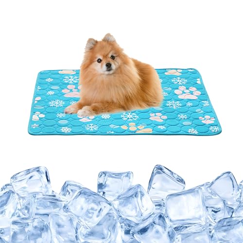 Bcuuozeeing Kühlmatte Hund, Kühlmatte für Hunde (L-70x55cm, Blau Schneeflocken Hundepfotenabdrücke) von Bcuuozeeing