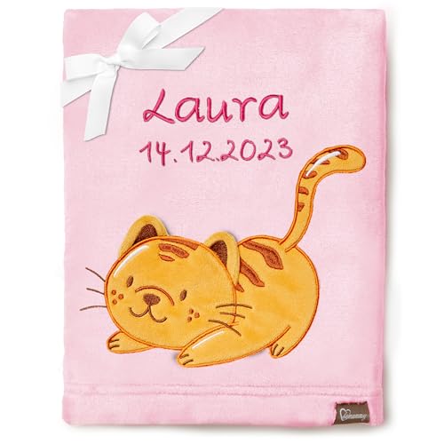 Be Mammy Personalisierte Babydecke mit 3D Applikation Warme Kuscheldecke mit Namen und Geburtsdatum; Perfektes Baby Geschenk; Blanket; Krabbeldecke BE20-280 (Puderrosa - Katze) von Be Mammy