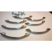 Upcycled Drawer Pulls-Genommen Von Einem Alten Möbel-Fachknäufe Sind Wie Neu-Set 7, Silber Metall Finish-Hardware Inklusive von BeachArtbychrissie