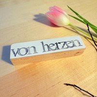 Kleines Rechteckiges, Handgefertigtes Holzschild Mit Spruch - Von Herzen -Kleines Mitbringsel Nachhaltige Dekoration-Unikat Personalisiert Kleines Rechteckiges, Handgefertigtes Holzschild Mit Spruch - Von Herzen -Kleines Mitbringsel Nachhaltige Dekoration-Unikat Personalisiert von Beachhouse70