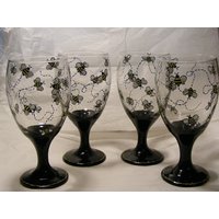 Benutzerdefinierte Handbemalt Claret Gläser, 4Er-Set von BeadedFrog
