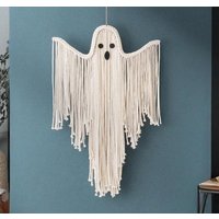Gruseliger Makramee-Geist - Wandbehang Handgemachte Halloween-Dekoration Geschenk V73 Gruseliger Makramee-Geist - Wandbehang Handgemachte Halloween-Dekoration Geschenk V73 von BeanDaikon
