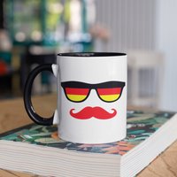 Deutsche Flagge Schnurrbart Tasse, Geschenke Für Deutsche, Kaffeebecher, Becher, Reisebecher, Bierdosenhalter Kühler, Wasserflasche von BeanMugs