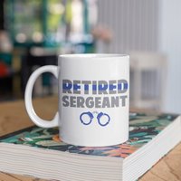 Pensionierter Sergeant Becher, Ruhestandsgeschenk, Kaffeebecher, Reisebecher, Bierdosenhalter Kühler, Wasserflasche von BeanMugs