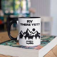 Rv There Yet Mug, Lustige Kaffeebecher, Urlaub, Tumbler, Reisebecher, Bierdosenhalter Kühler, Wasserflasche von BeanMugs