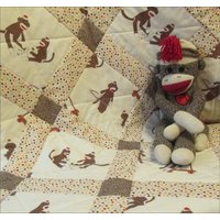 Neue Größe Moda Socken Affe Baby Quilt Decke Kinderzimmer Bettwäsche Für Junge Oder Mädchen, Neutrale Farbe Und Geschlecht, Baumwolle Baumwollflanell von BearHugBabyQuilts