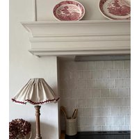 Ric-Rac-Rüschen-Maulbeerfarbton Ric-Rac-Rüschen-Maulbeerfarbton von BeatrixInteriors