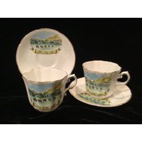 Kröte Fluss Hütte Alaska Hi-Way B.c. Tasse Und Untertasse Set Royal Consort China von BeauChatManor
