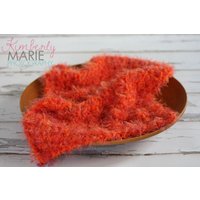 Orange Fell Neugeborenen Baby Decke Foto Prop von BeautifulPhotoProps