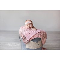 Rosa Selbstgesponnene Neugeborenen Baby Decke Überwurf Rosa Selbstgesponnene Neugeborenen Baby Decke Überwurf von BeautifulPhotoProps