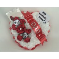 Fußballkranz Beerdigung Tribut-Gedenk - Blumen-Herz-Kranz Lila von BeautifulbouquetShop