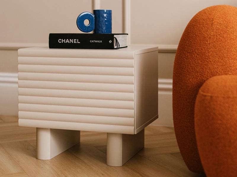 Beautysofa Nachttisch TORINO im modernen Stil (Farbe in kaschmir, mit 1 Tür), Breite: 50 cm von Beautysofa