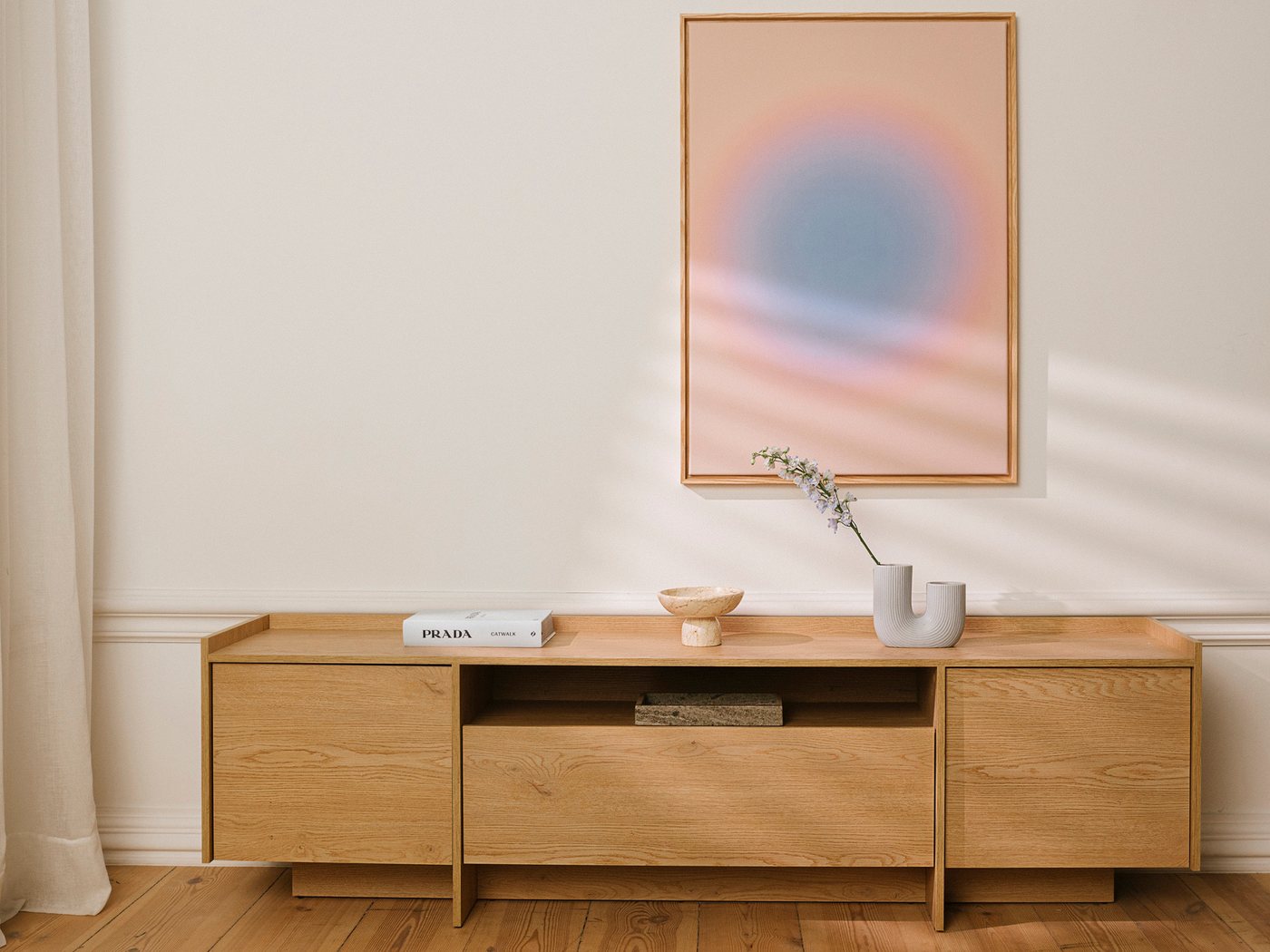 Beautysofa TV-Schrank JUNI mit 3 Türen und offener Ablage (Push-to-Open-Funktion, im Japandi-Stil) von Beautysofa