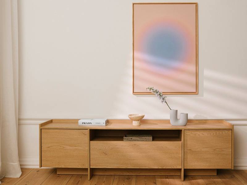 Beautysofa TV-Schrank JUNI mit 3 Türen und offener Ablage (Push-to-Open-Funktion, im Japandi-Stil) von Beautysofa