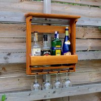 Rustikales Whiskyflaschen Regal Mit Glashalter. Holz Flaschen Mini Bar. Hängendes Weinregal Aus Holz. An Der Wand Befestigter Flaschenhalter. Bar von BeaversCarpentry