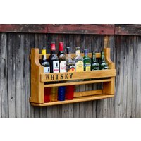 Personalisiertes Whisky Regal. Mini Bar Flaschenregal Aus Massivem Holz. Einweihungsgeschenk. Weinregal Holz Für Flaschen Und Gläser Hängendes von BeaversCraft