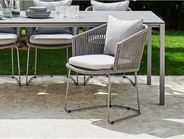 Cane-Line Moments Kufenstuhl von Beckhuis Living